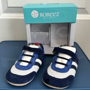 Robeez Mini Shoe 18-24 months/ US 6